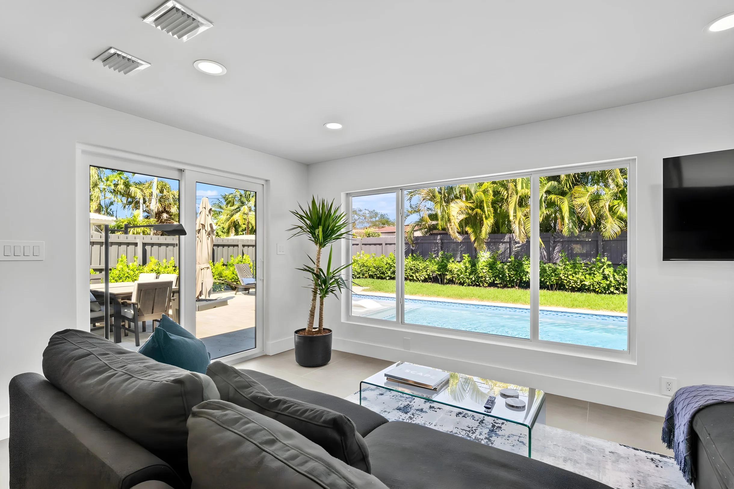 Wander Poinsettia Heights Shores #27