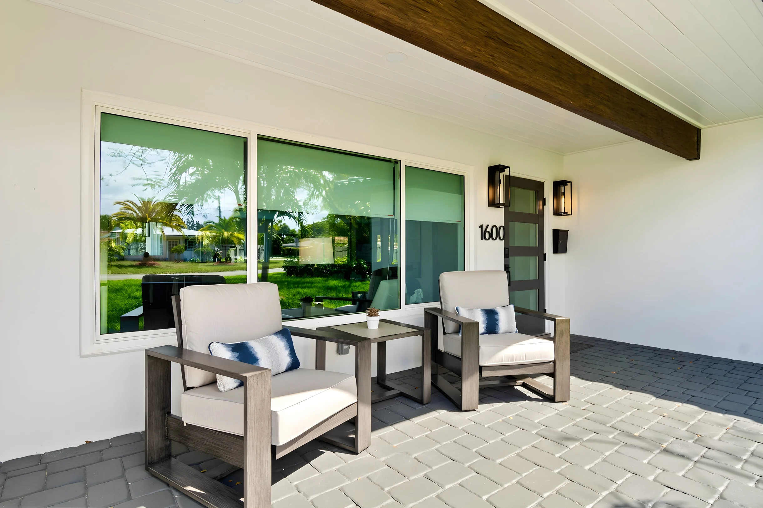 Wander Poinsettia Heights Shores #16