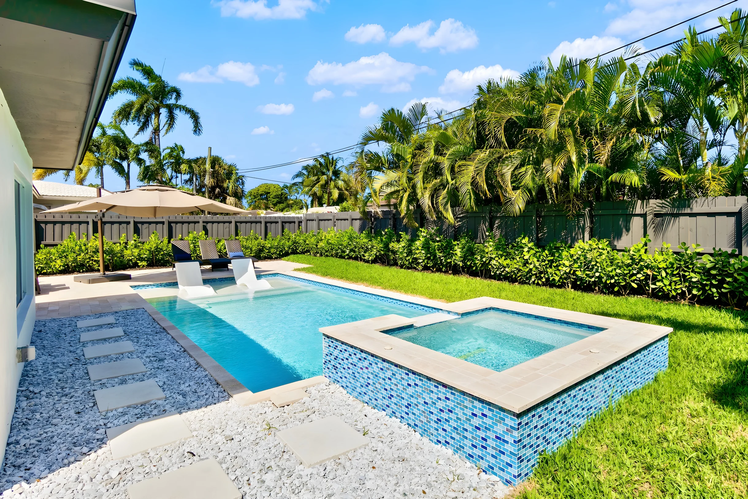 Wander Poinsettia Heights Shores #20