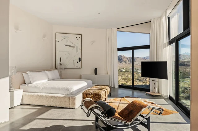 Bedroom 1 image 1