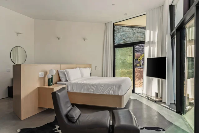 Bedroom 3 image 1