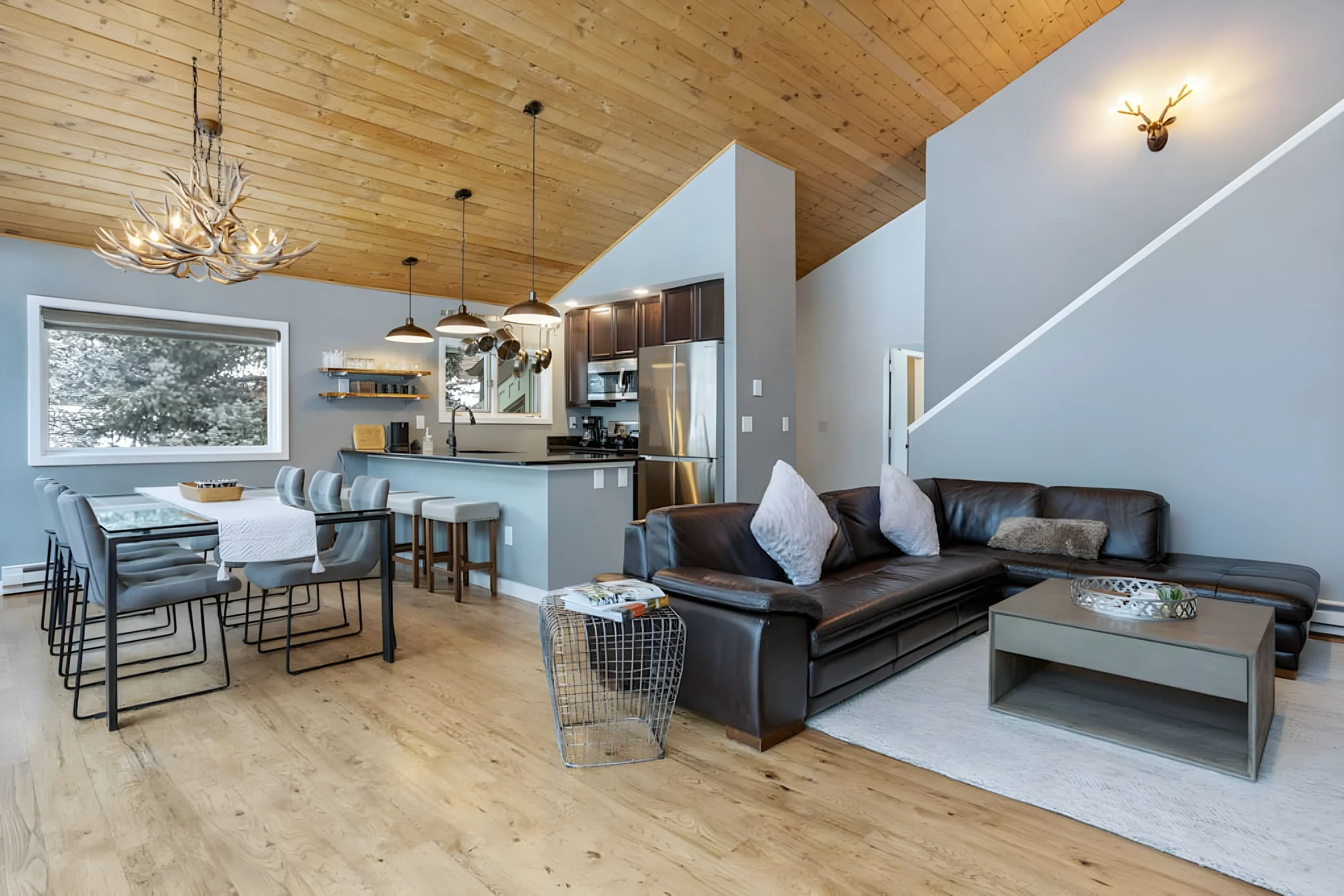 Central EagleVail Home with Private Hot Tub #22