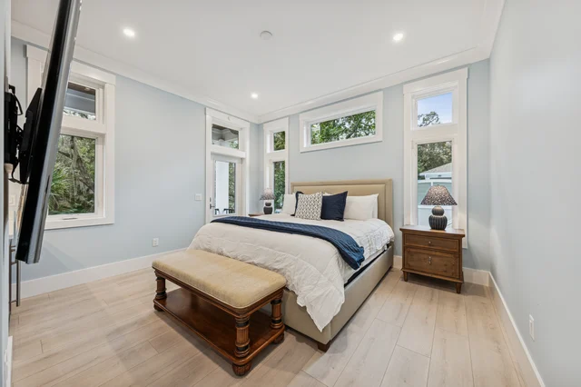 Bedroom 1 image 1