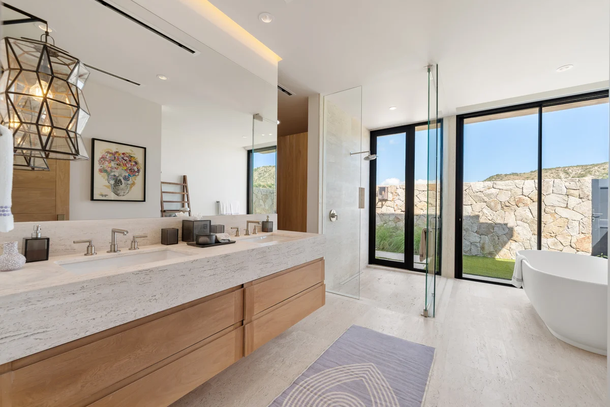 Wander Querencia Views