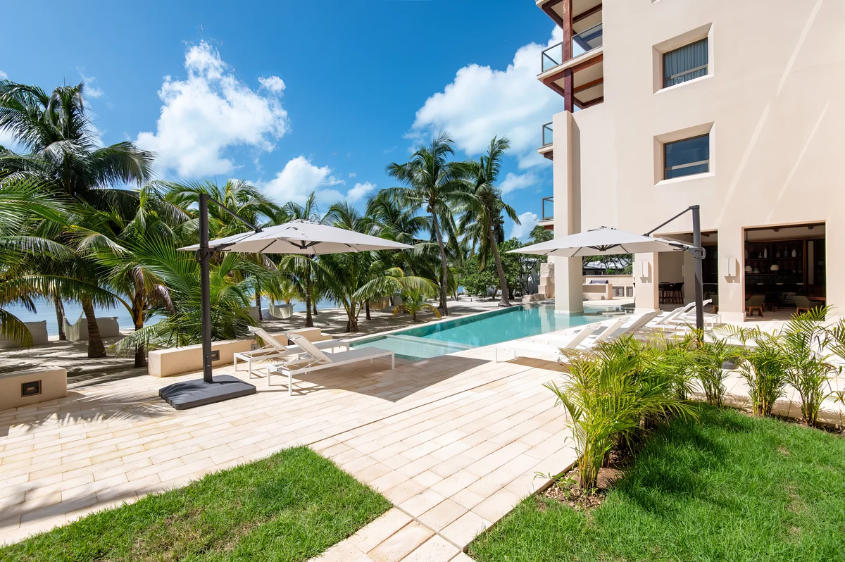 Wander Isla Mujeres Bay