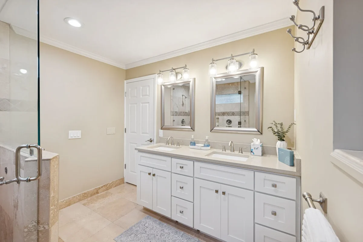 7 Strath Court #32