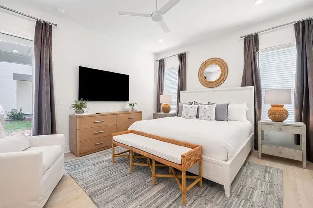 Bedroom 1 image 1