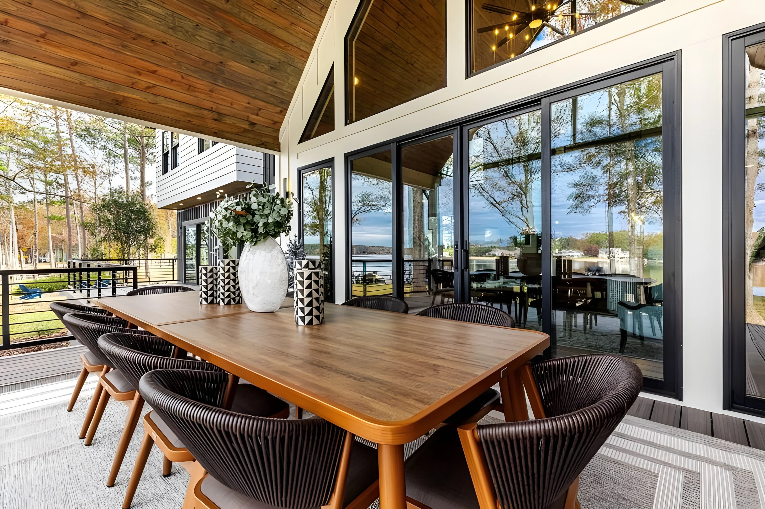 Lakeview Escapes #7