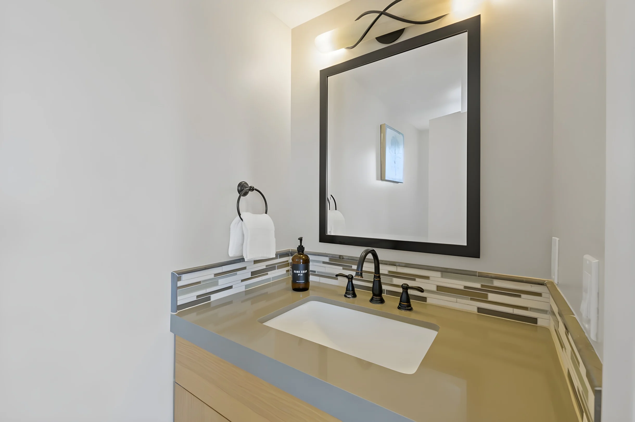 Wander Pacific Shores #16