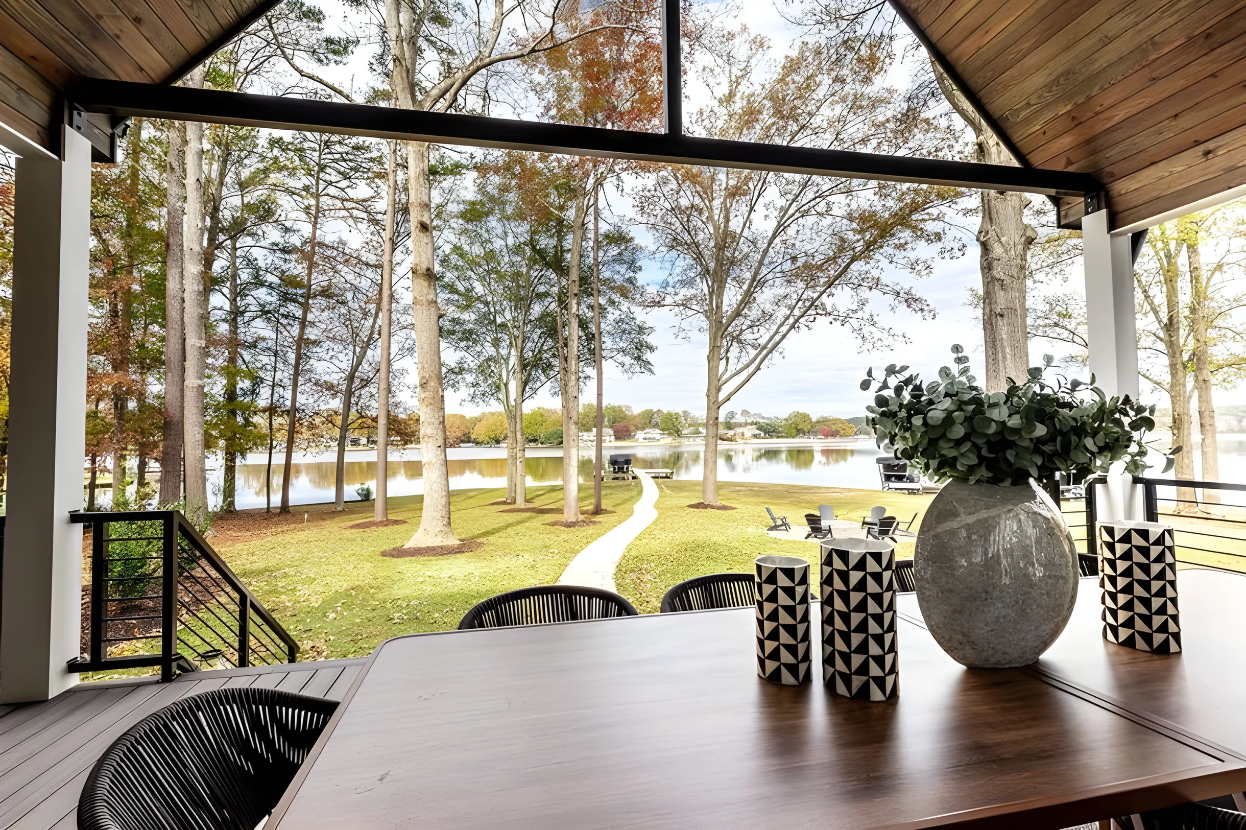 Lakeview Escapes #5