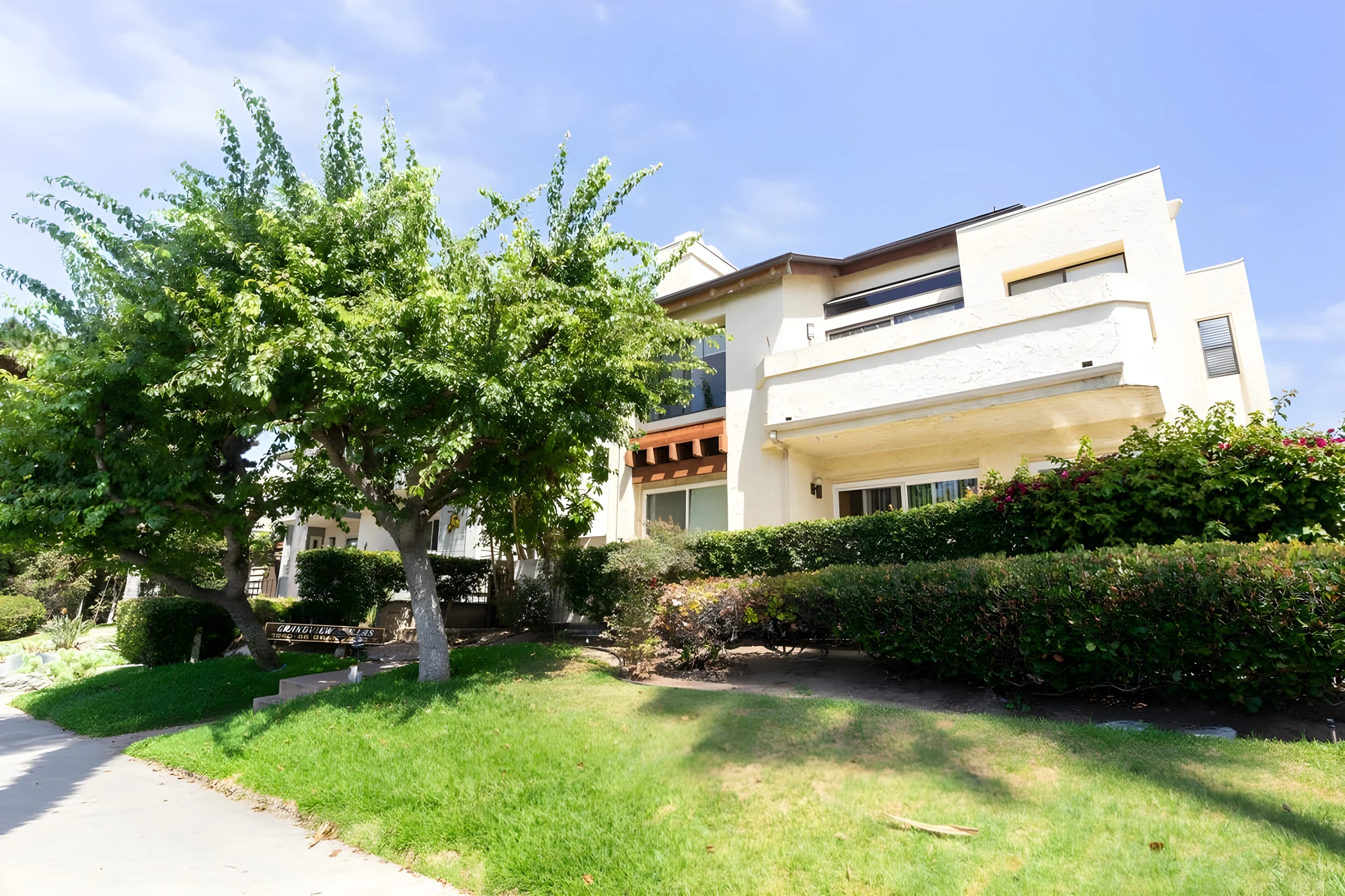 Wander Pacific Beach Escape #4