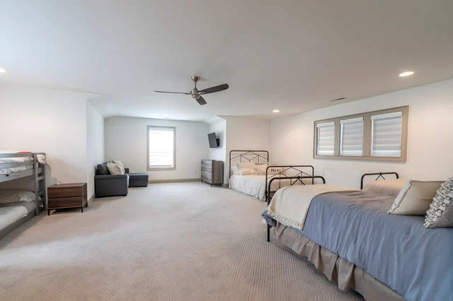 Bedroom 4 image 1