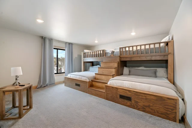Bedroom 3 image 1