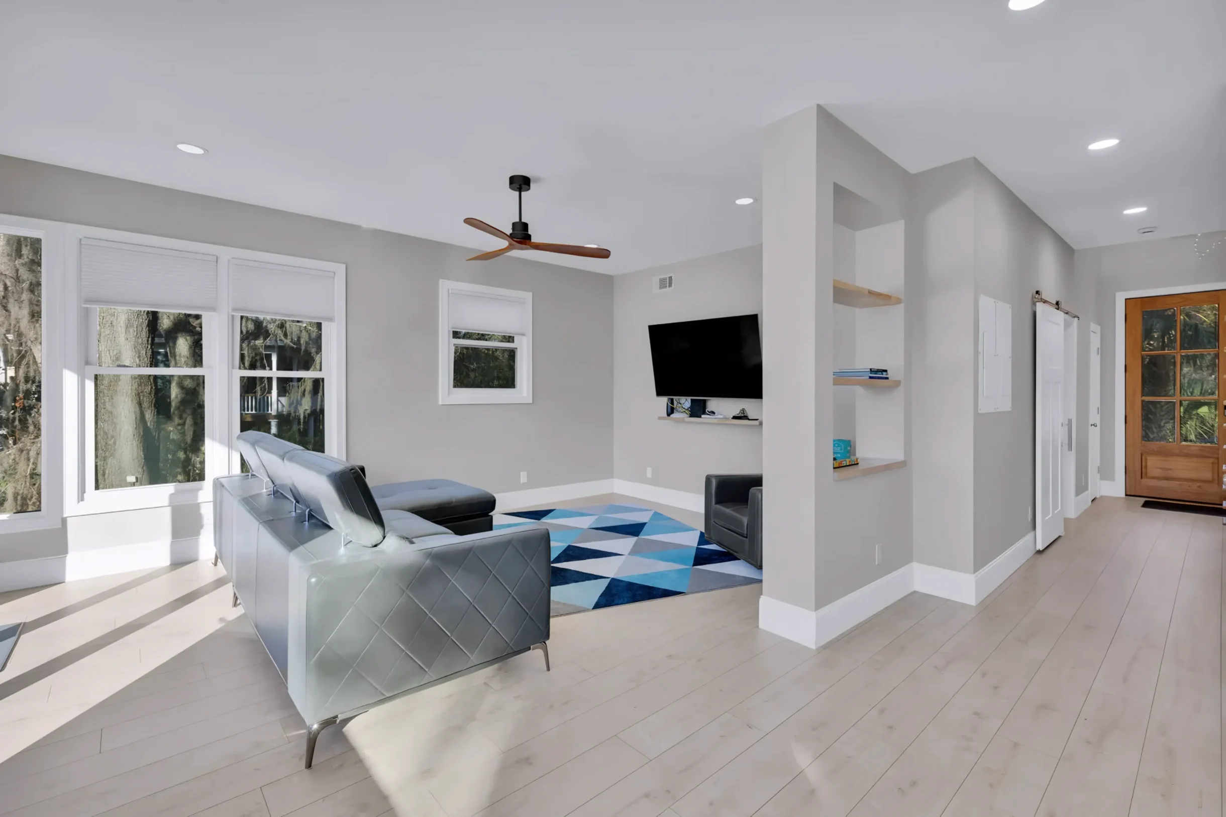 18 St. John's Place #27