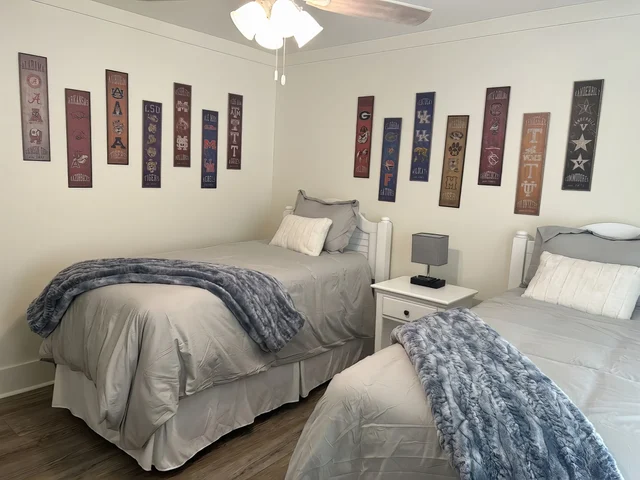 Bedroom 4 image 1
