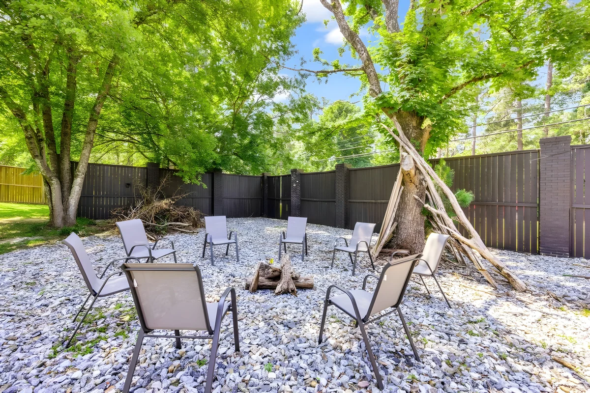 Home in Athens property photo 3