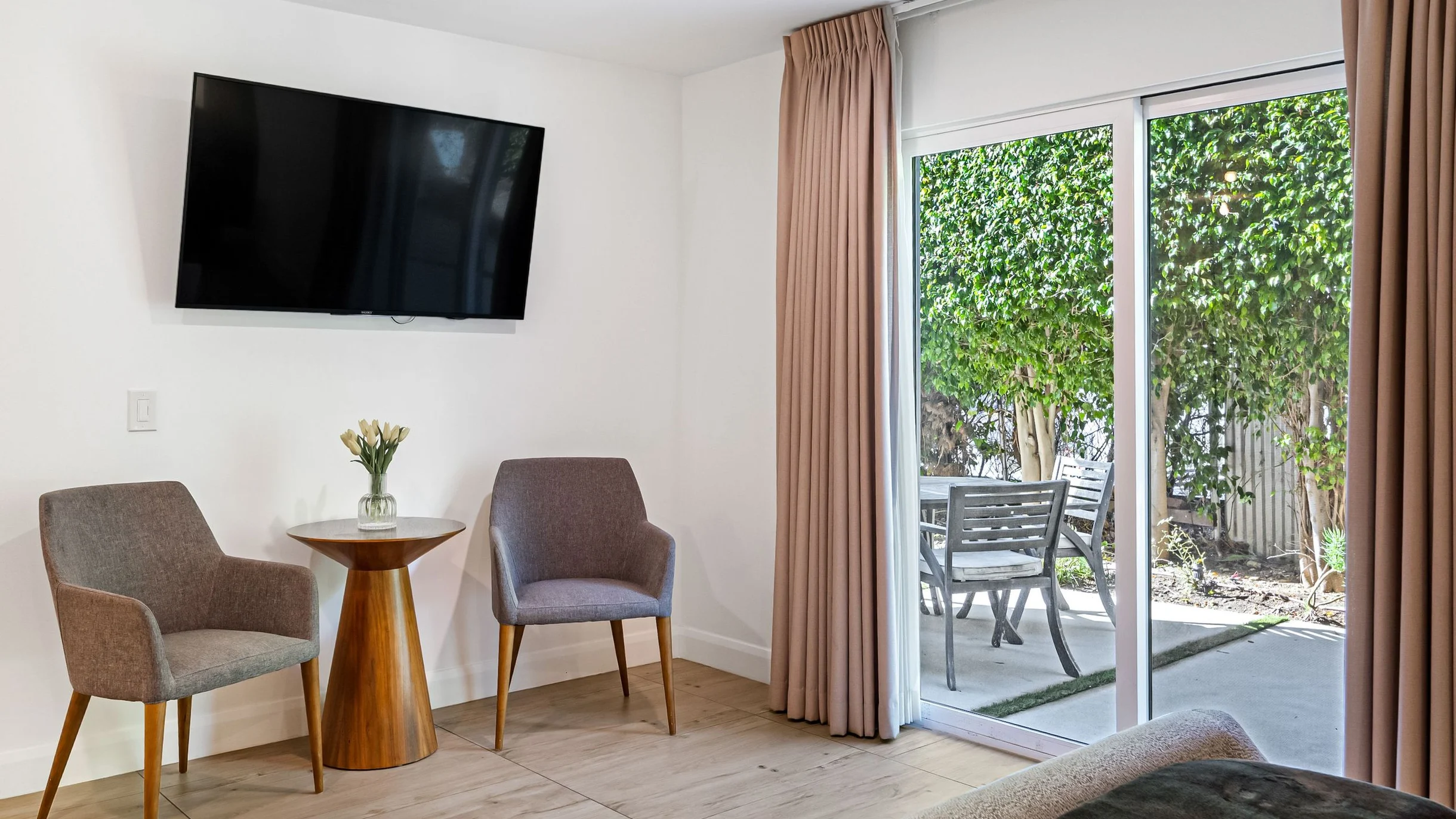 Wander Bel Air Estate #29