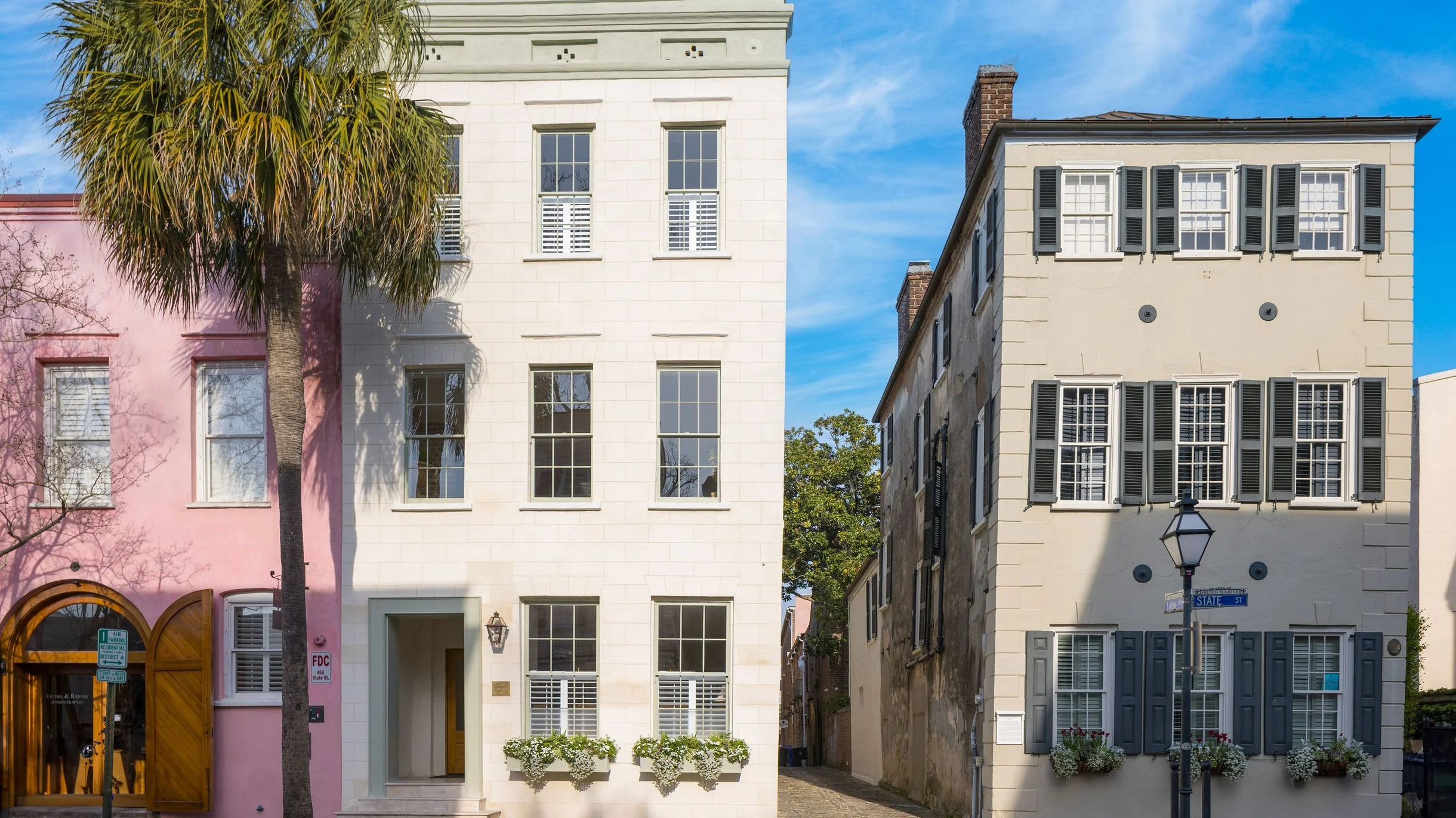 Wander Charleston Moss