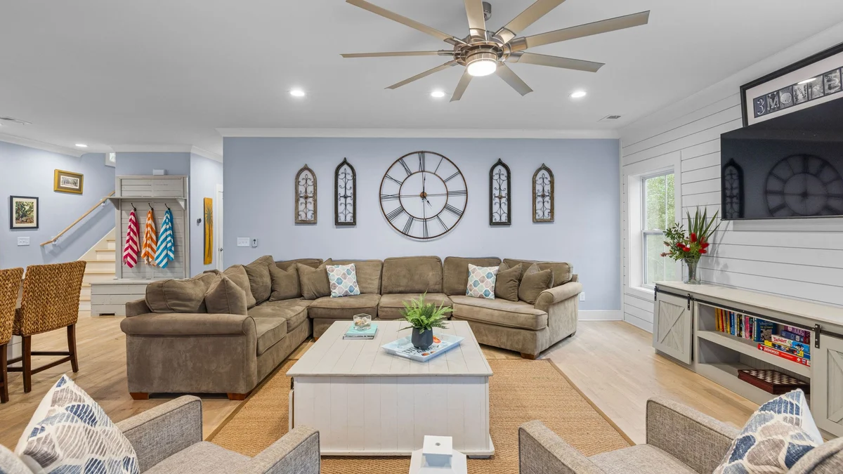 Living room image 1