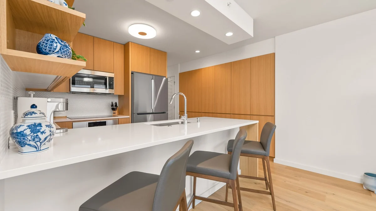 Wander Honolulu Skyline