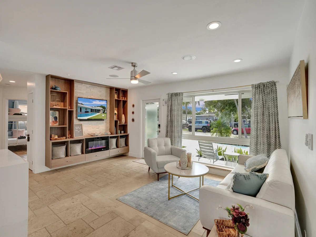 Home in Fort Lauderdale property photo 3