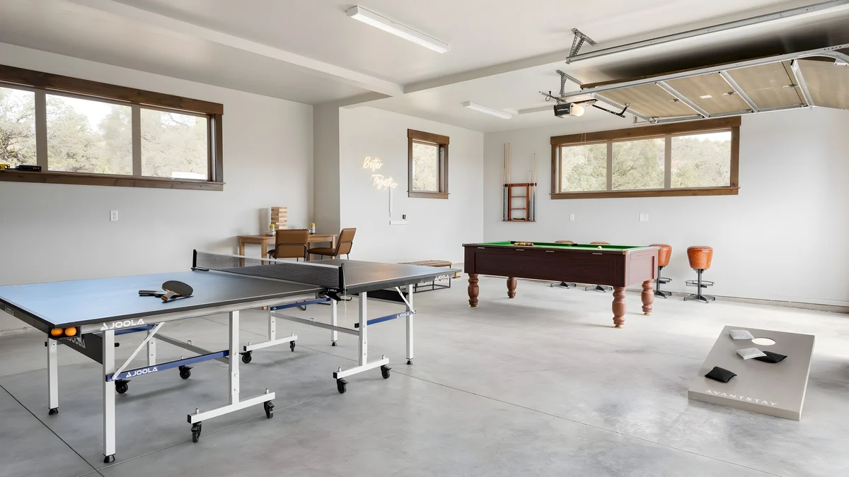 Wander Powell Butte Retreat