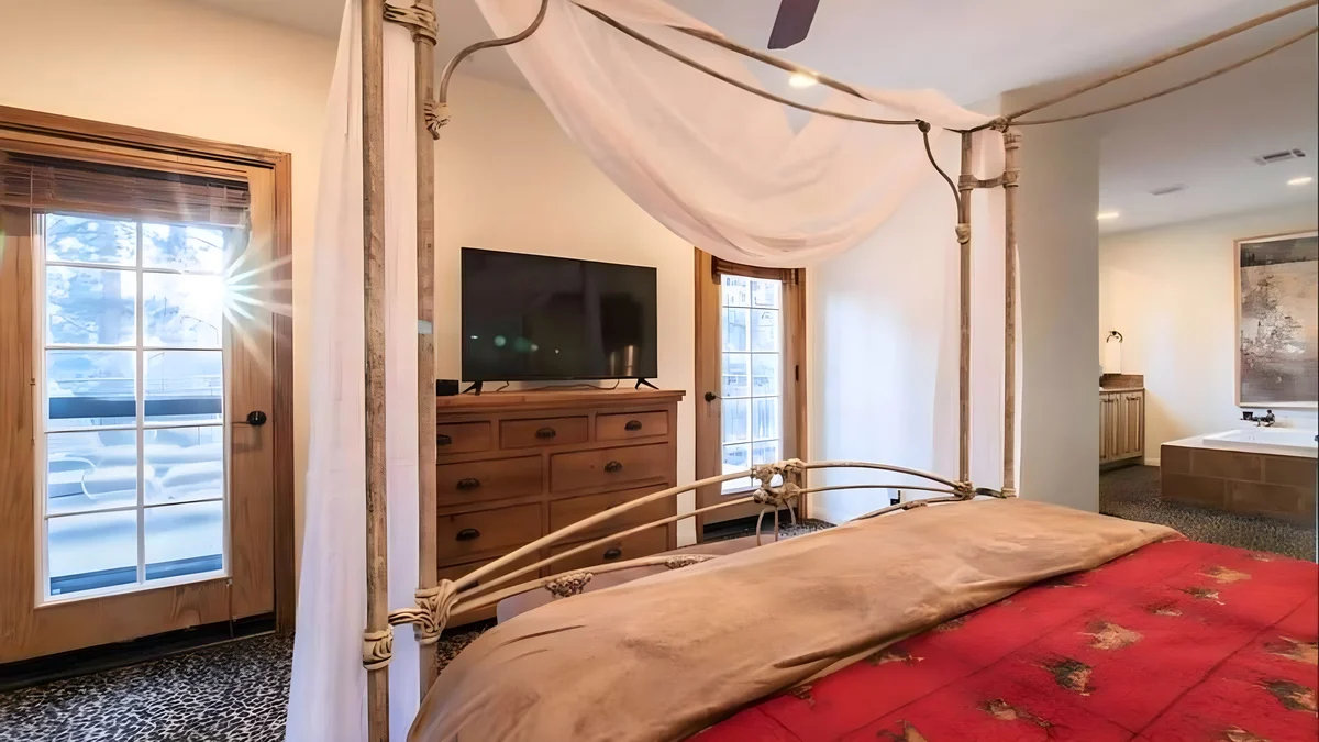 Wander Big Bear Castle