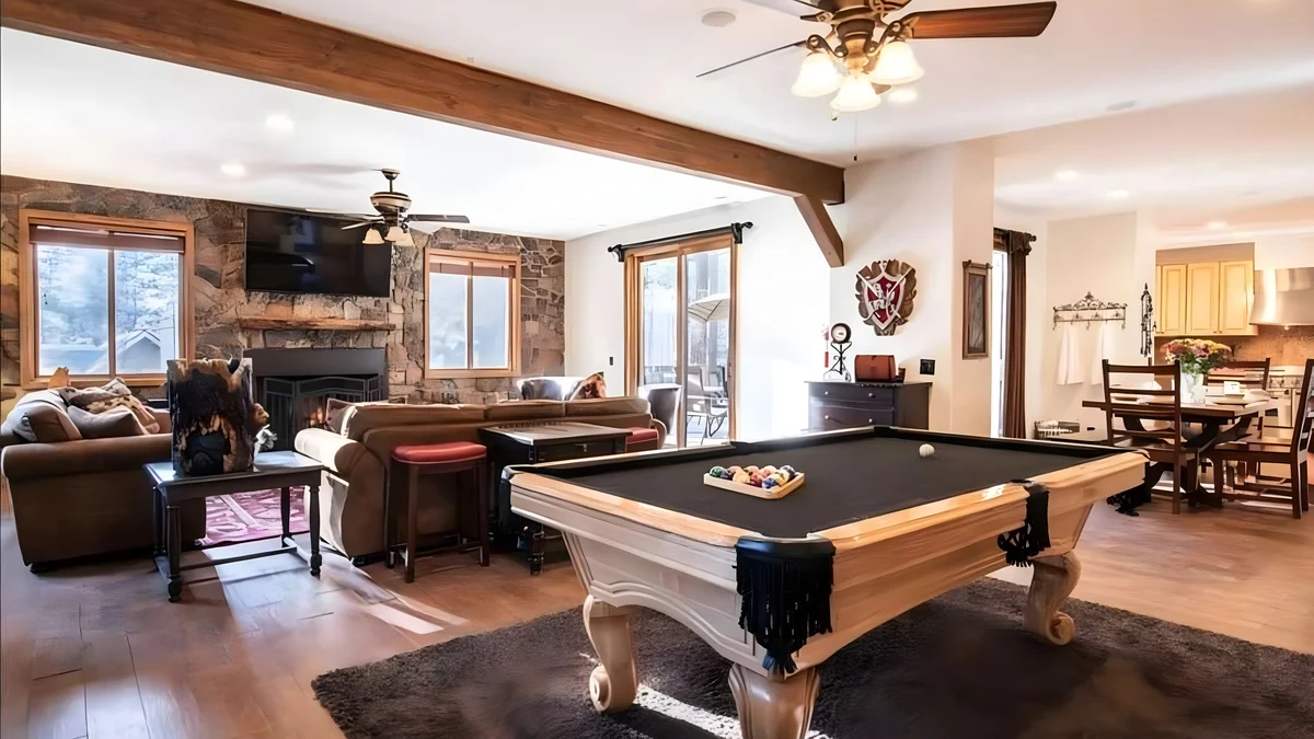 Wander Big Bear Castle