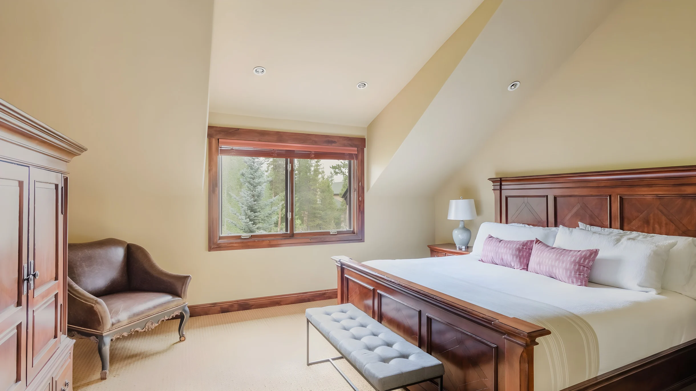 Wander Breckenridge Alpine Escape #12