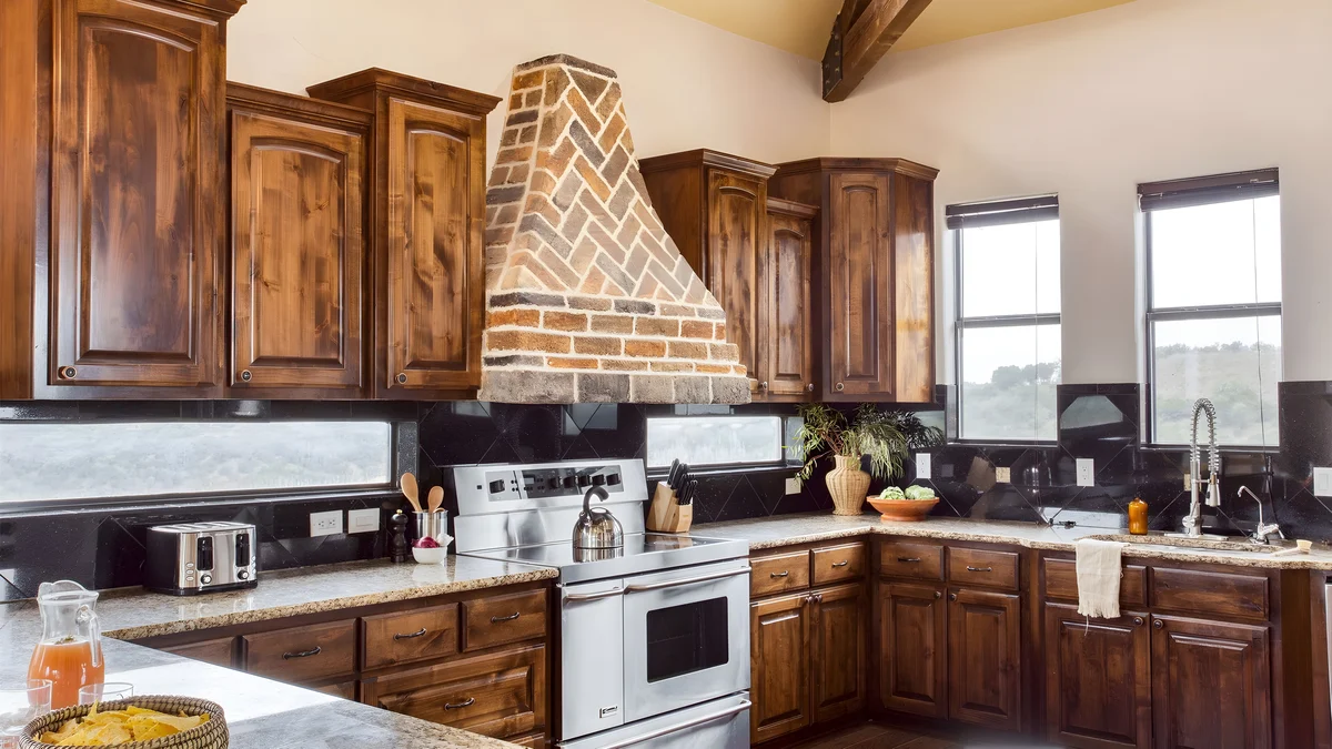 Wander Lake Travis Retreat