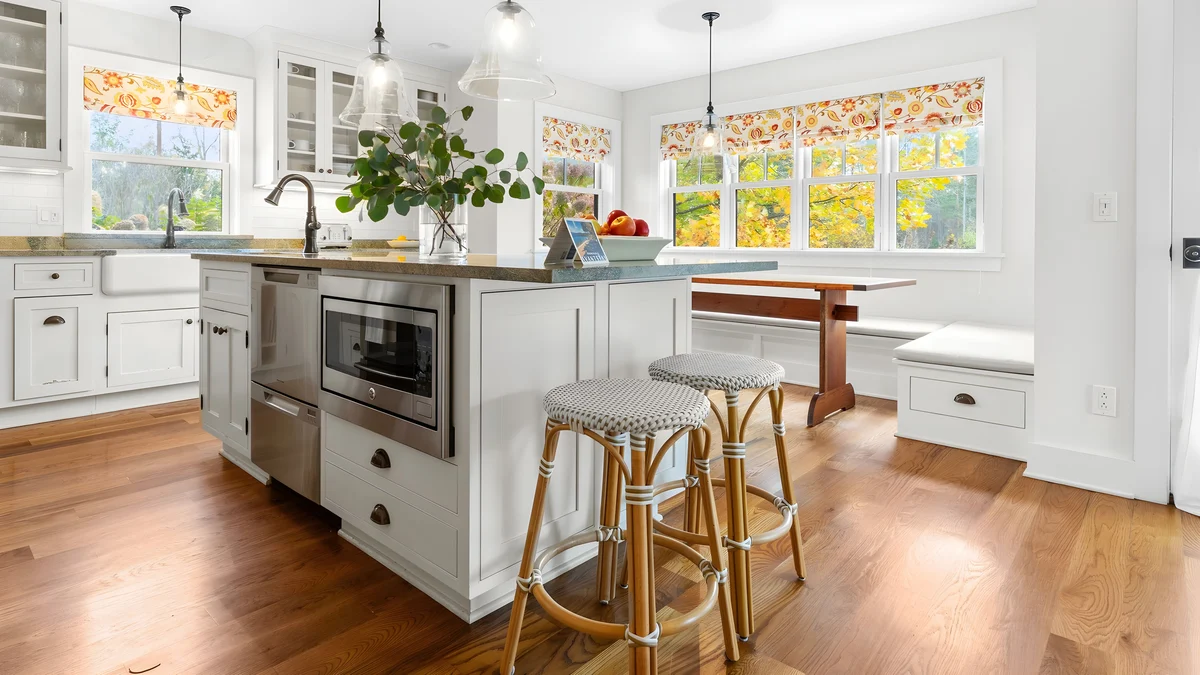 Wander Stockbridge Woods