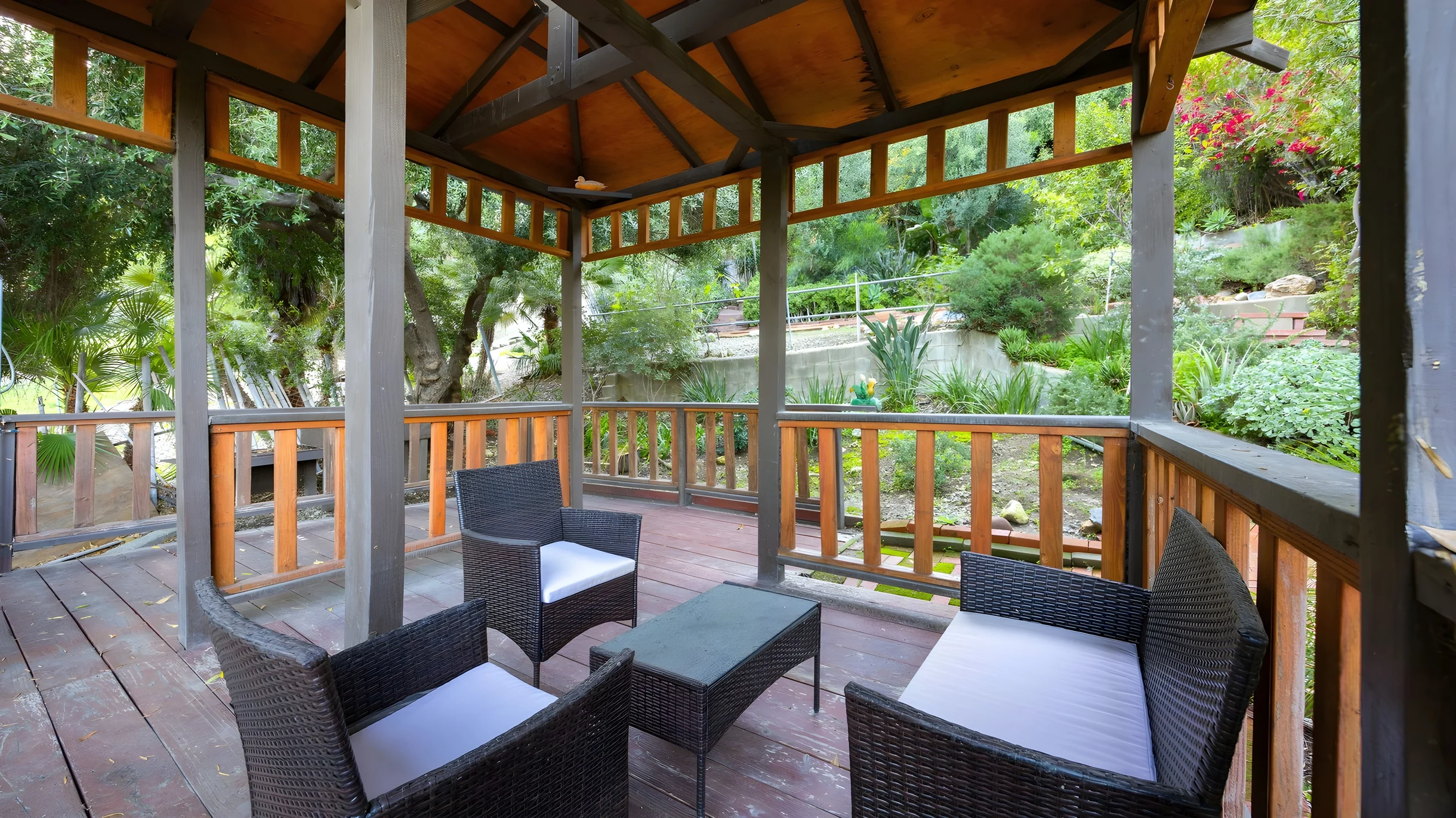 Wander Woodland Hills Foothills #29