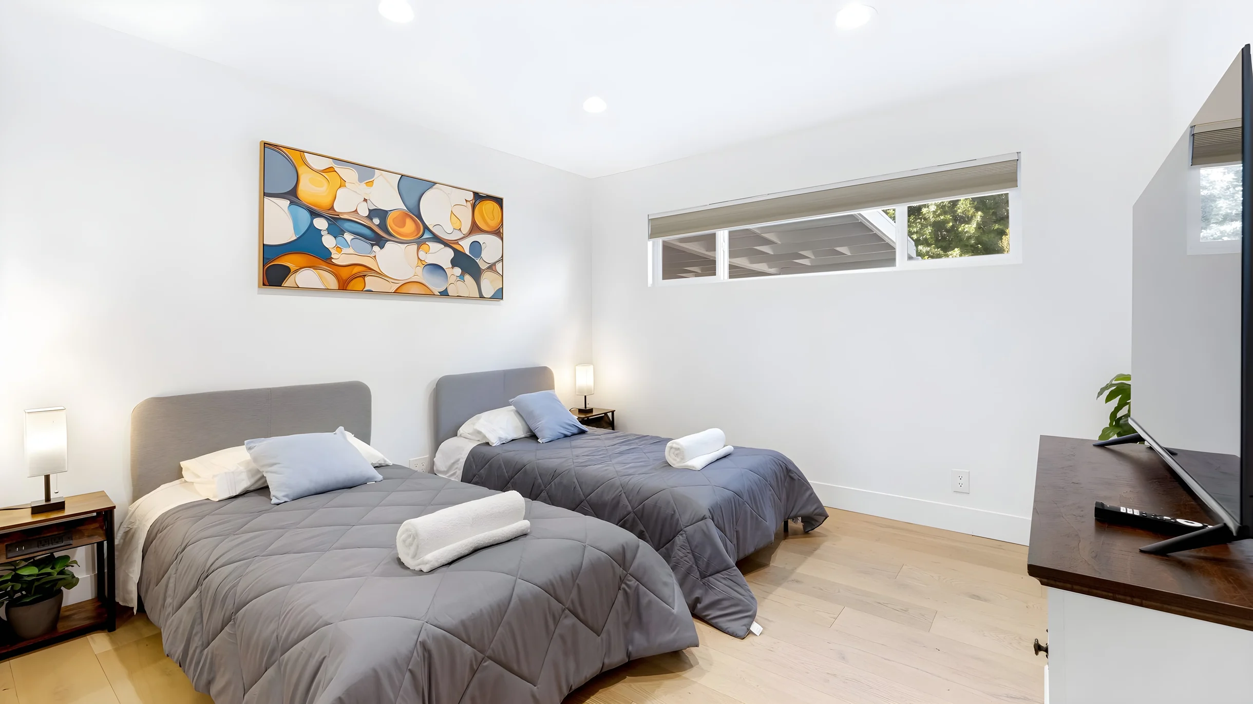 Wander Woodland Hills Foothills #24