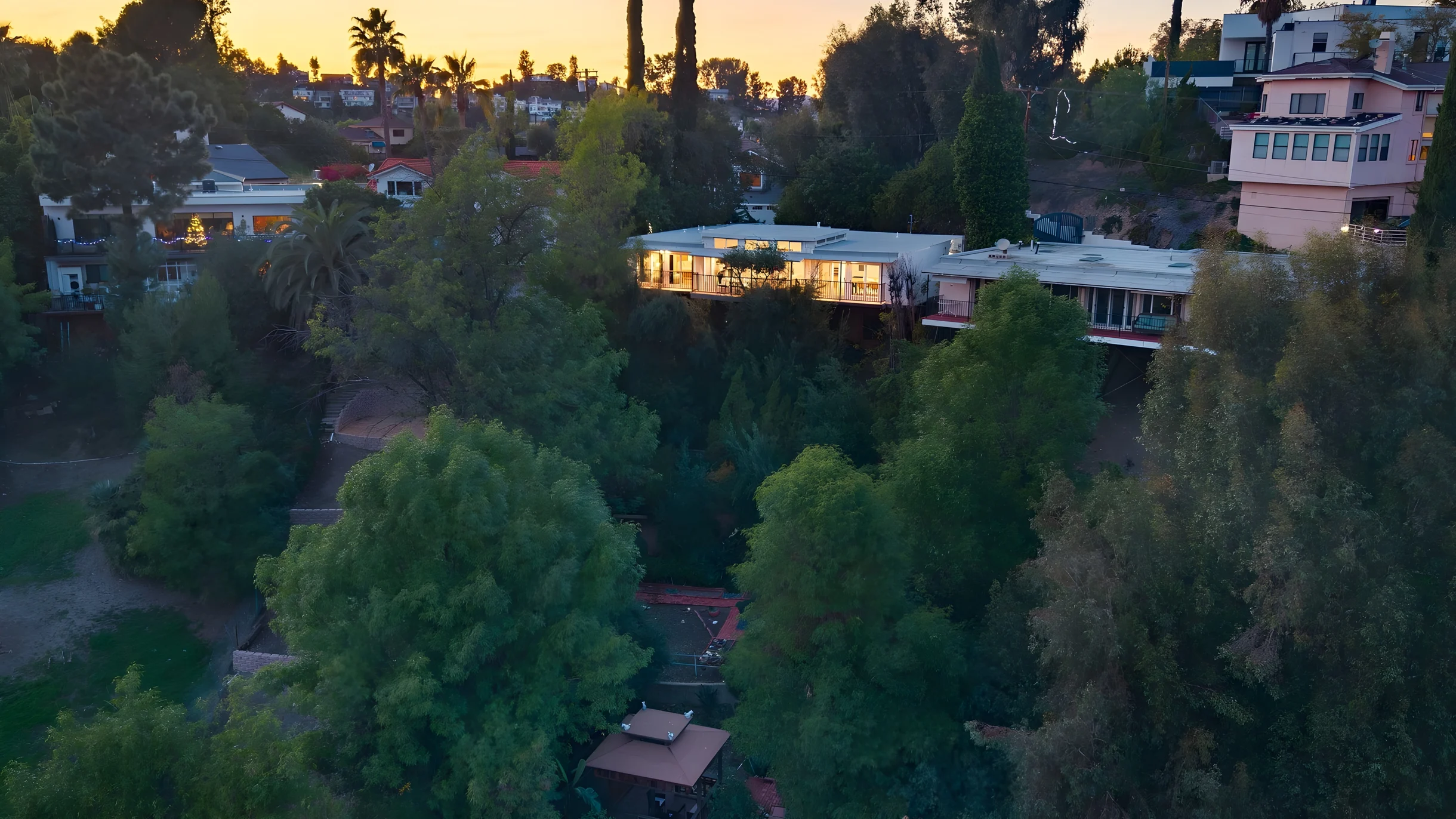 Wander Woodland Hills Foothills #38