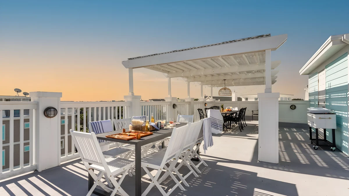 Wander Mount Pleasant Harbor