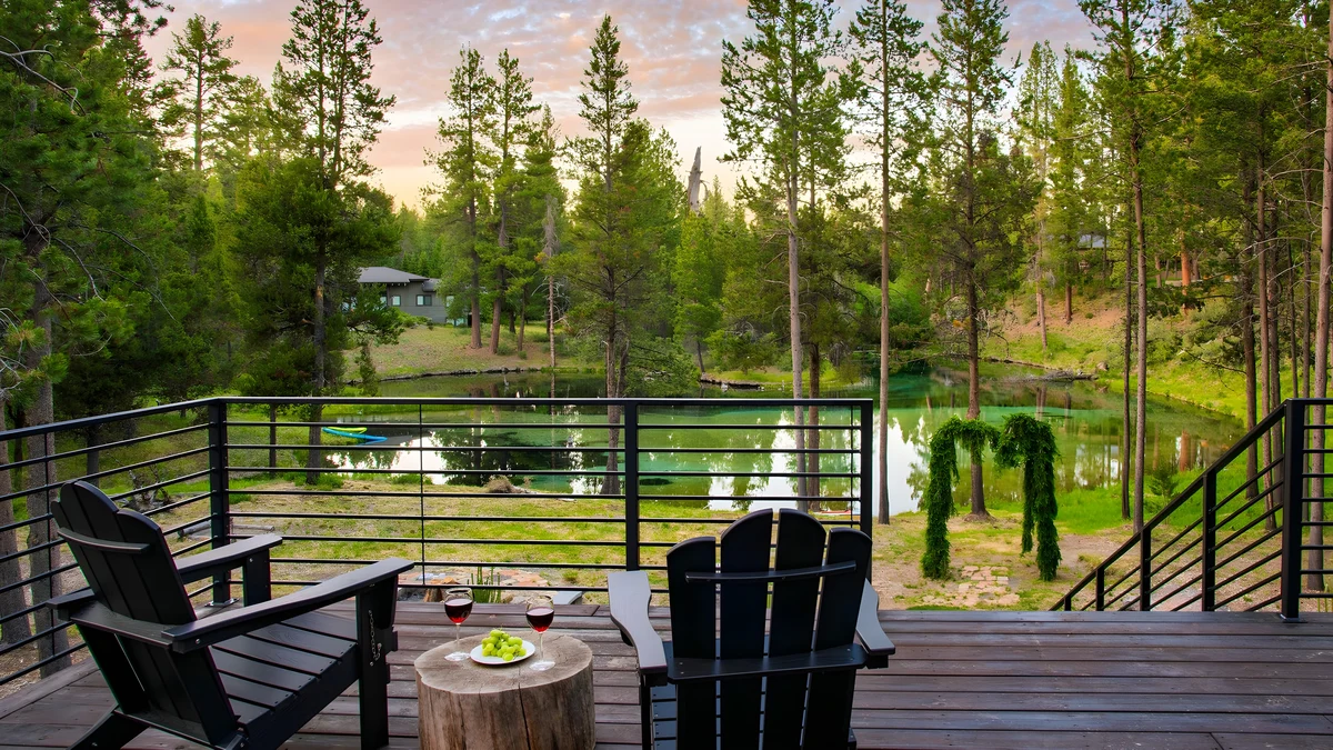 Wander Bend River Retreat