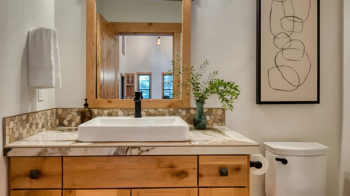 Wander Bend River Retreat