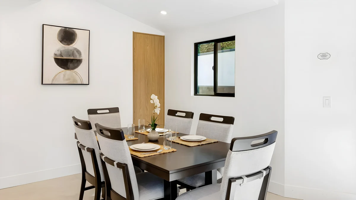 Wander Sherman Oaks Woods