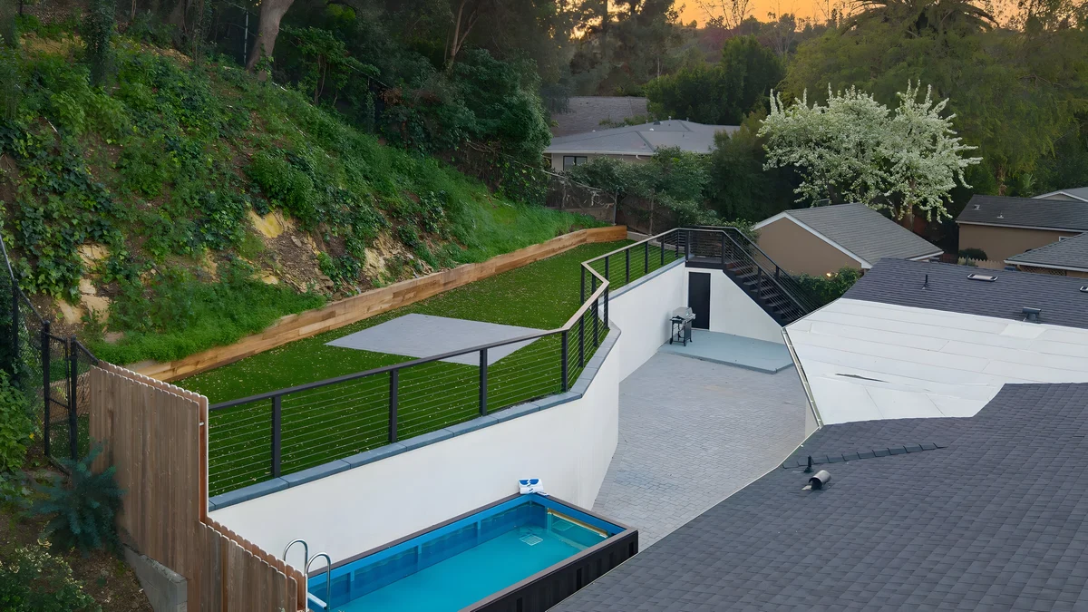 Wander Sherman Oaks Woods