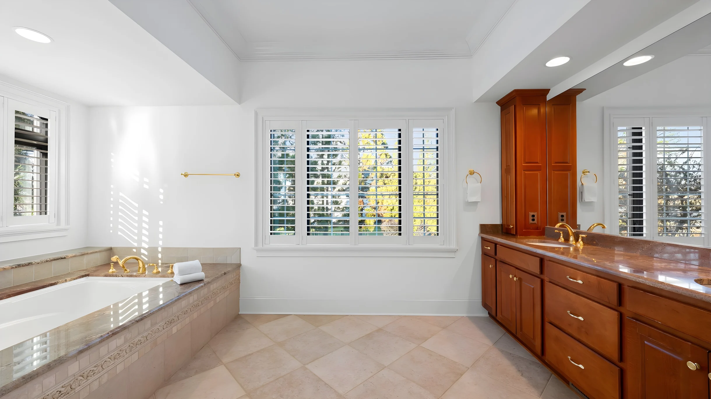 Wander Sloan Lake #53