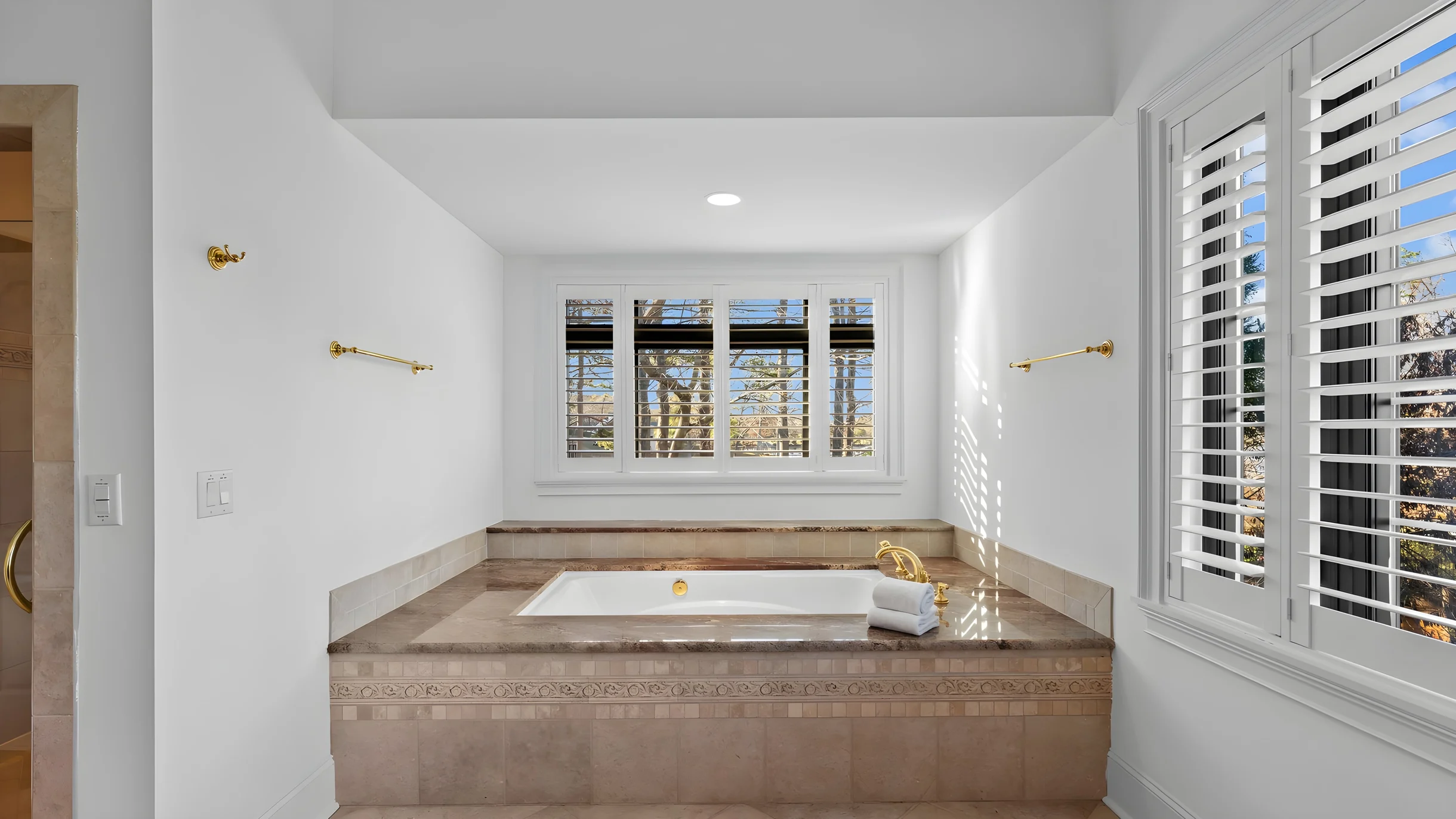 Wander Sloan Lake #41