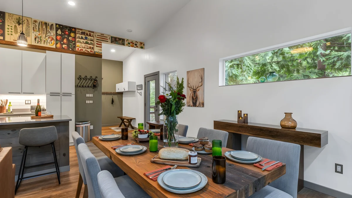 Wander Arch Cape Forest