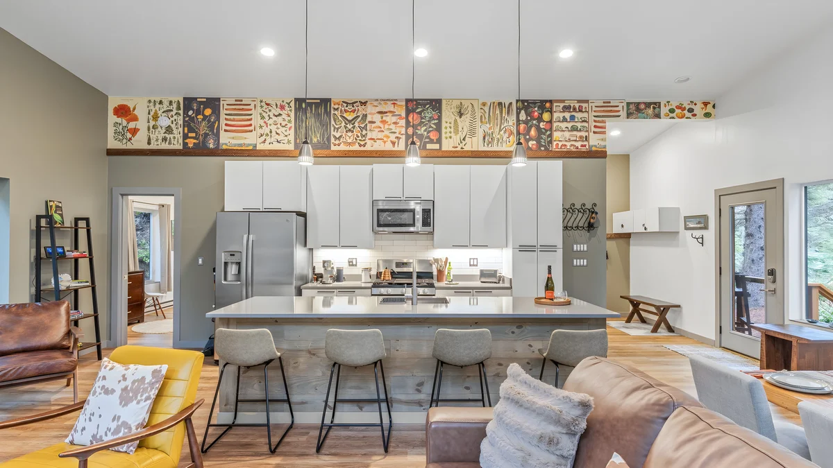 Wander Arch Cape Forest