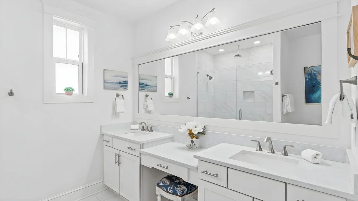 Wander Seaside Escape