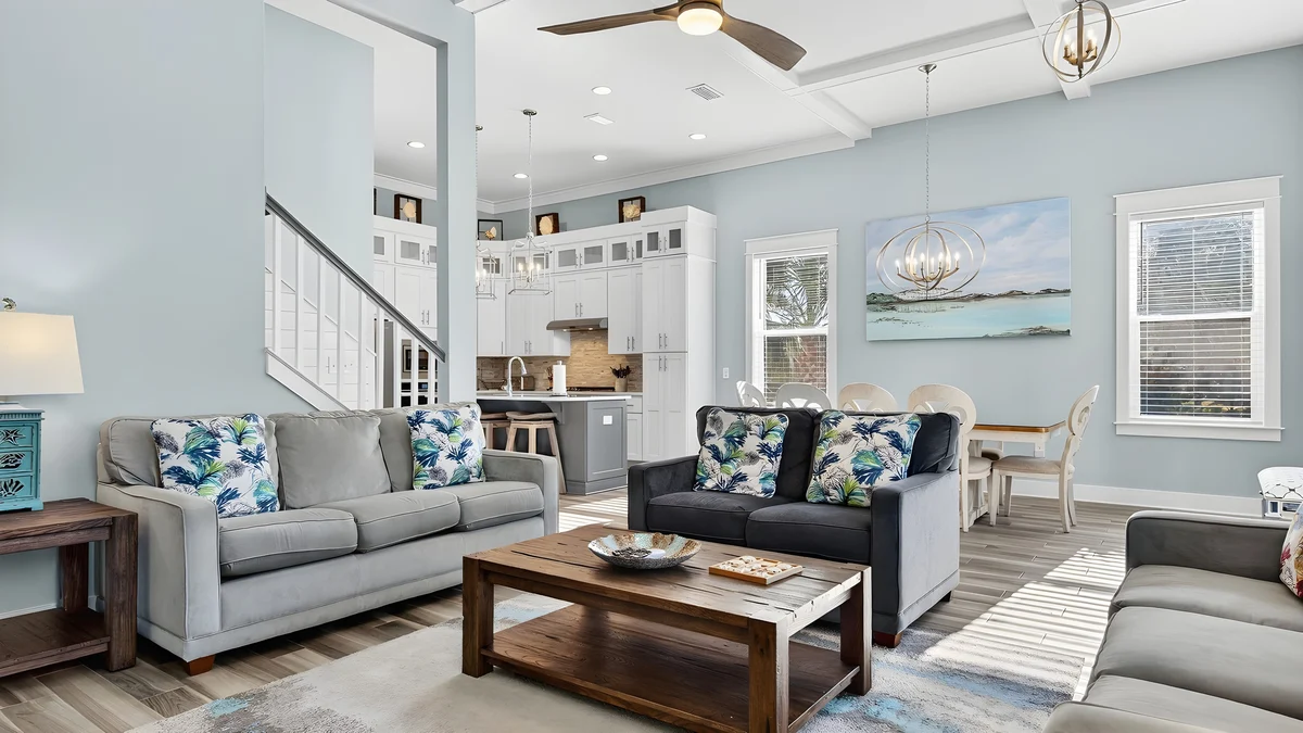 Wander Santa Rosa Evergreen