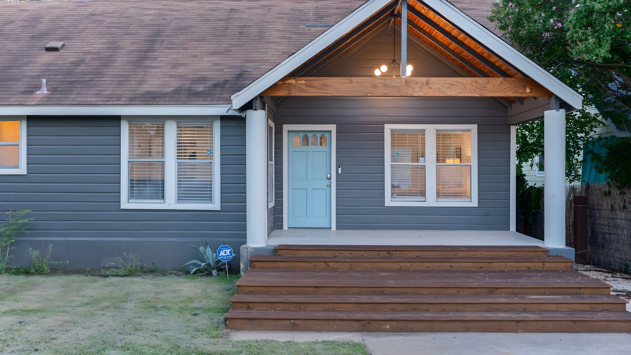 Wander East Austin Glow #5