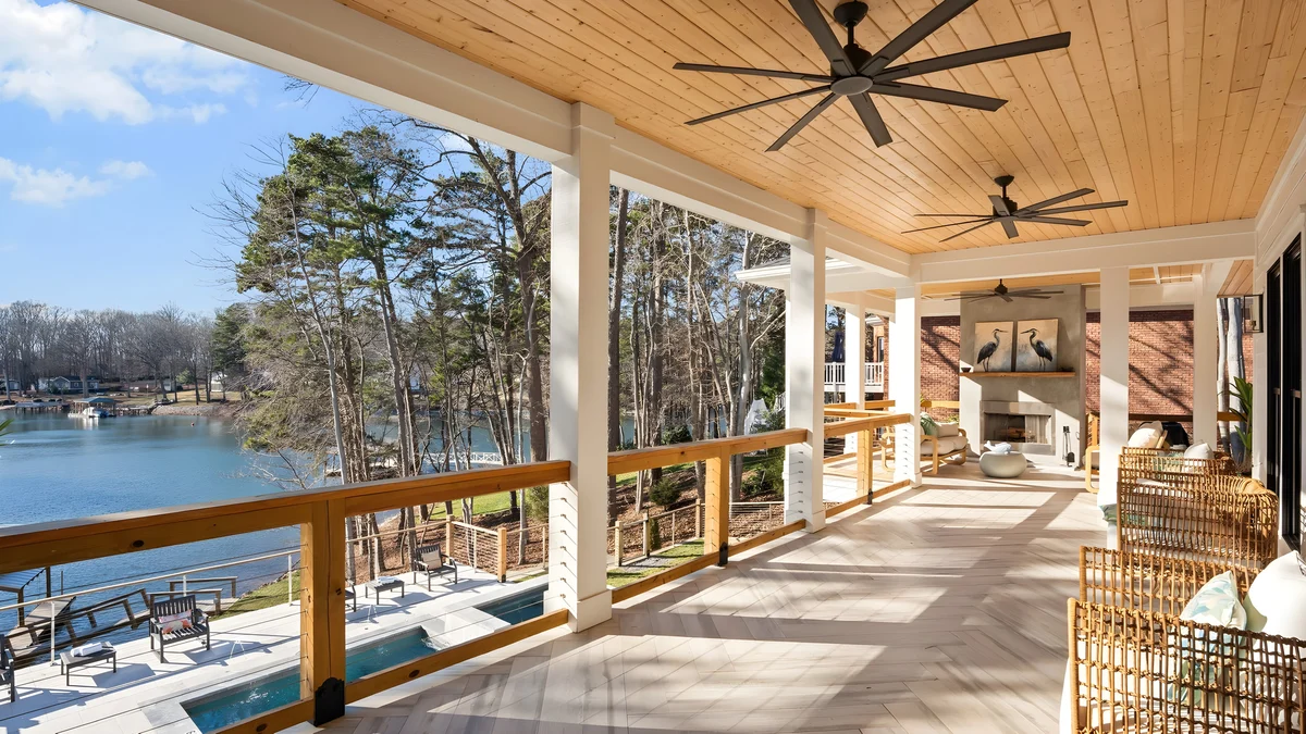 Wander Lake Norman Modern