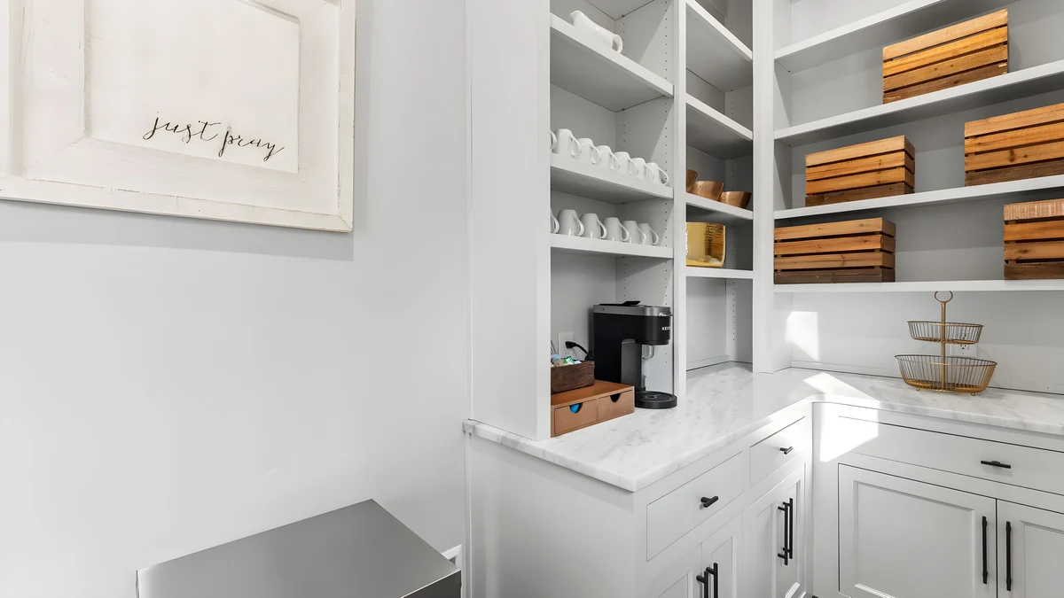 Wander Lake Norman Modern