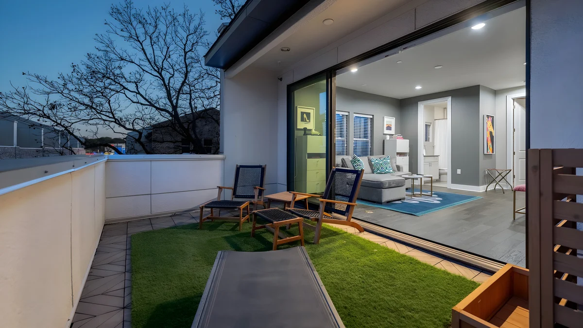 Wander Austin Lakefront