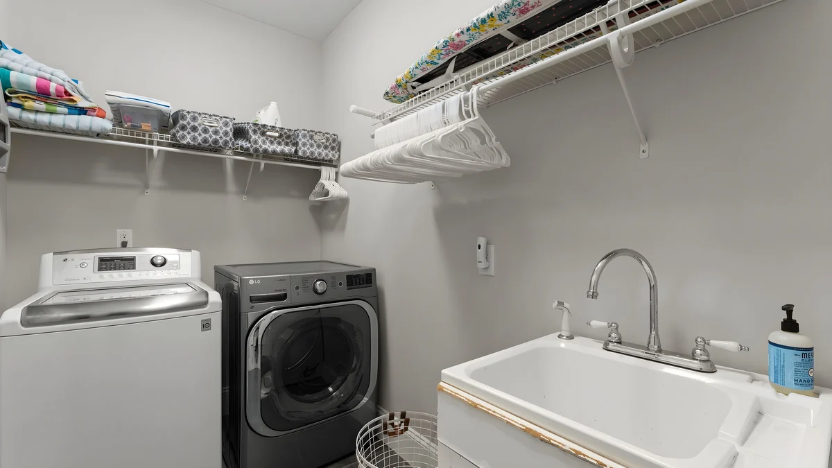 Wander Denver Shores